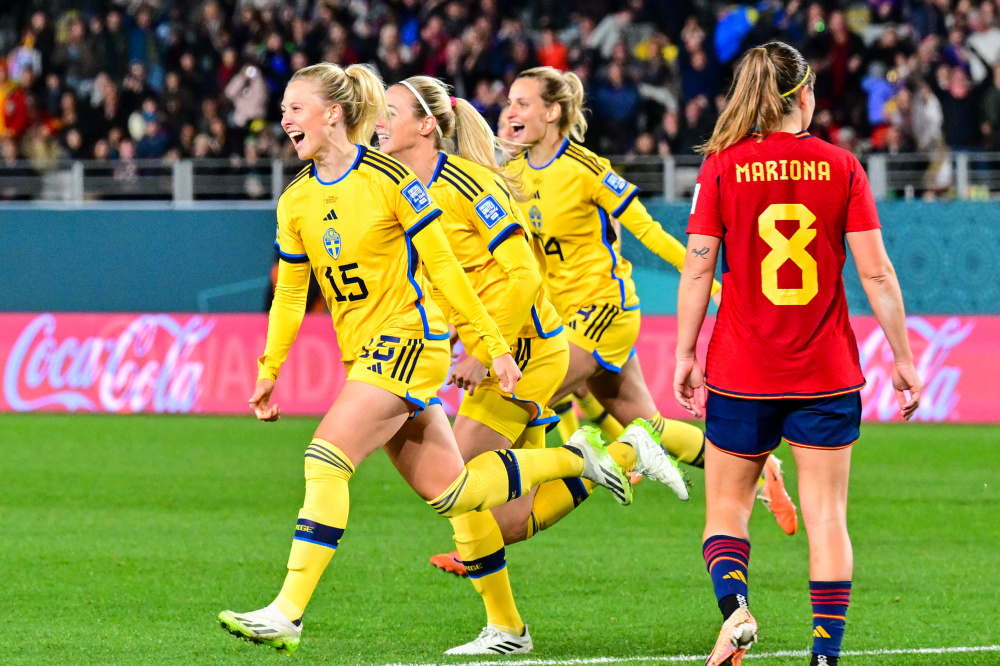 足球欧洲联赛半决赛西班牙队晋级