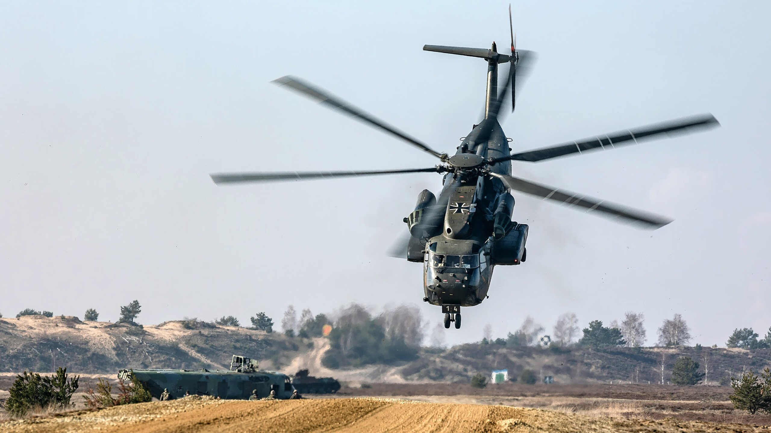 比利亚雷亚尔强势晋级，劳塔罗关键时刻站出来