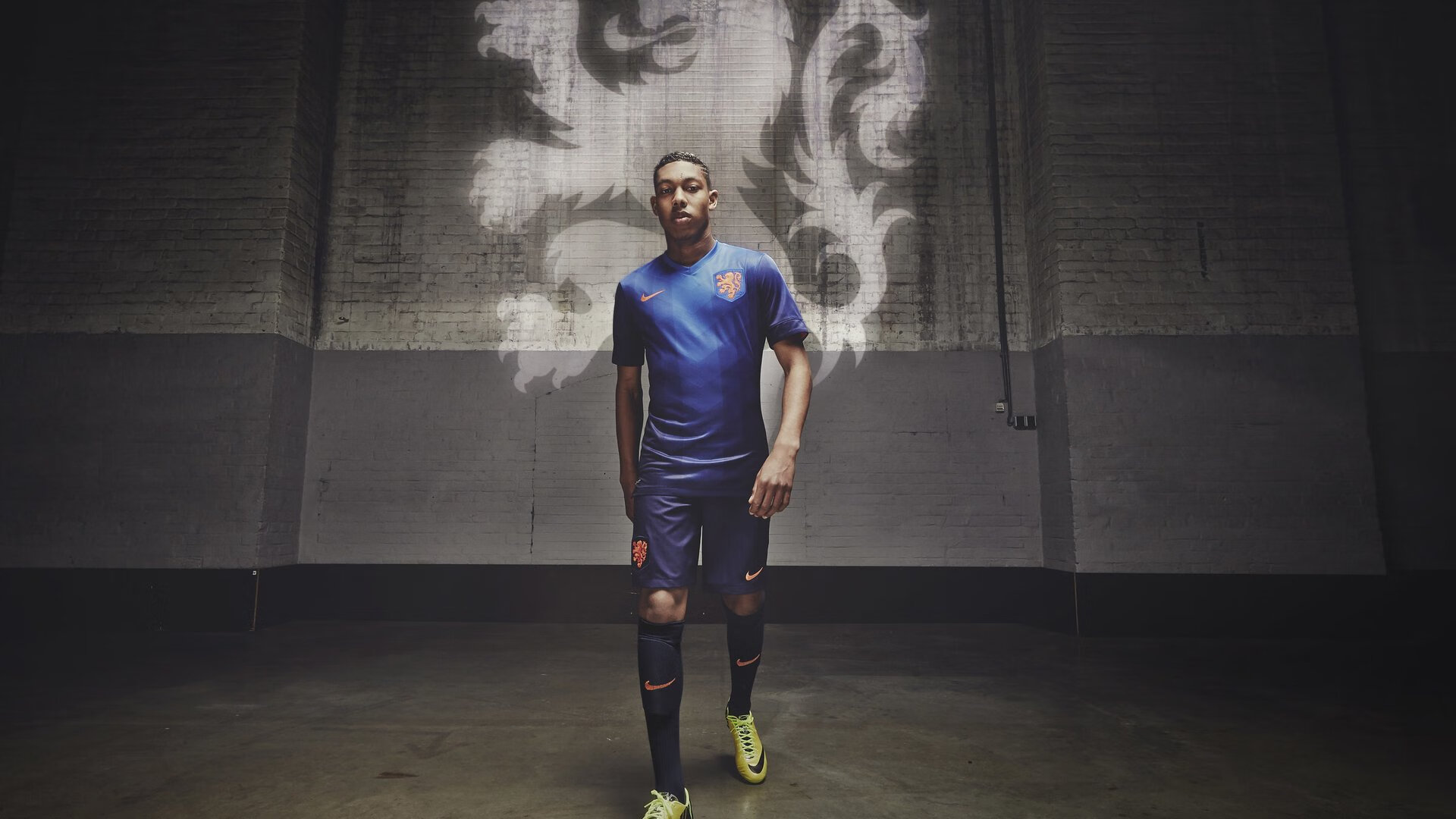 当圣西罗的节奏遇见NBA的接管时刻,伊萨克与AC米兰的跨界启示