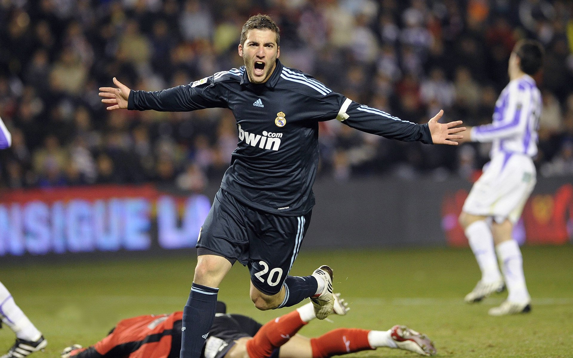 文班亚马末节风暴,当未来在斯台普斯提前降临